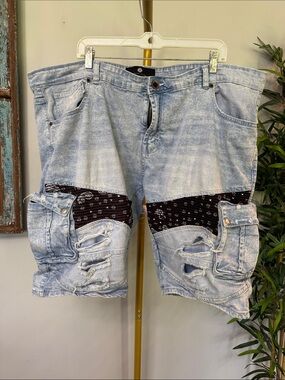 Focus Streetwear distressed Cargo jeans shorts with Black Bandana Panels